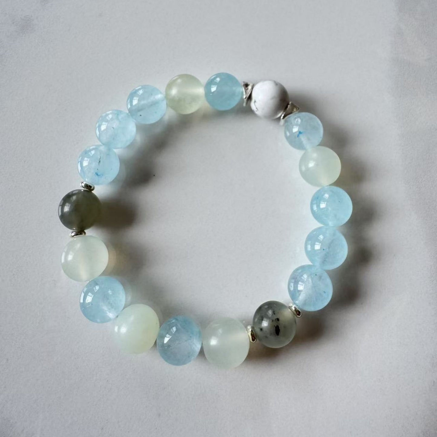 Cold Dew Hydrating Bracelet - Xiuyan Jade Sea Chalcedony White Turquoise | TCM Dryness Relief · Kidney Nourishing · Seasonal Wellness Jewelry
