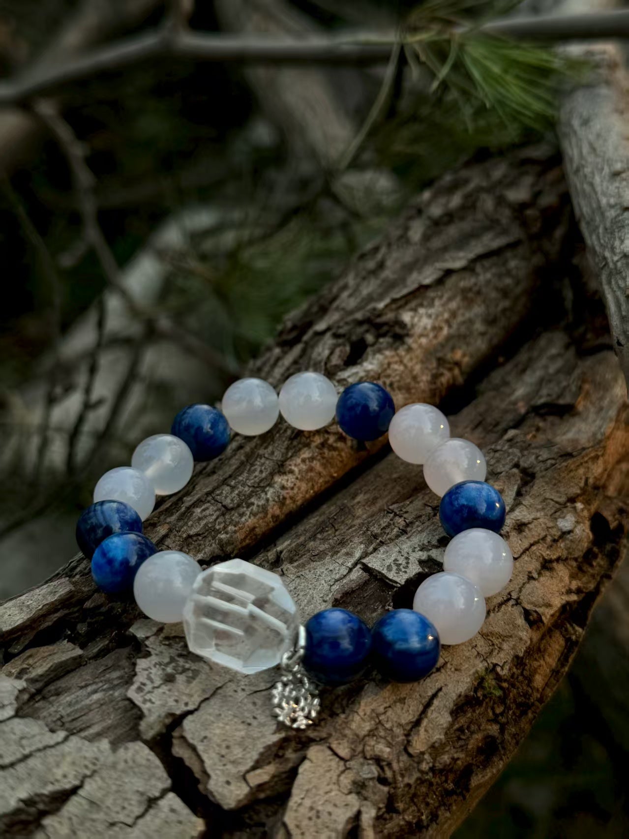 Light Snow Solar Term Bracelet - White Agate Kyanite Clear Quartz | TCM Winter Wellness · Energy Conservation · Seasonal Jewelry